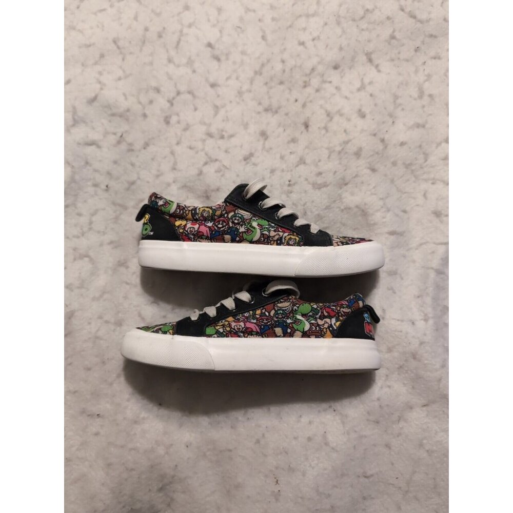 Nintendo Ground Up Super Mario Bros Shoes youth SIZE 1